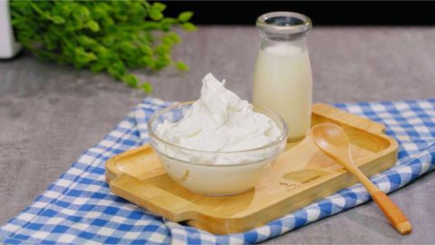 Cách làm sữa chua Hy Lạp bằng nồi cơm điện thơm ngon, đảm bảo thành công