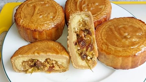 Cách làm bánh Trung Thu thập cẩm chay không cần lò nướng thơm ngon đơn giản