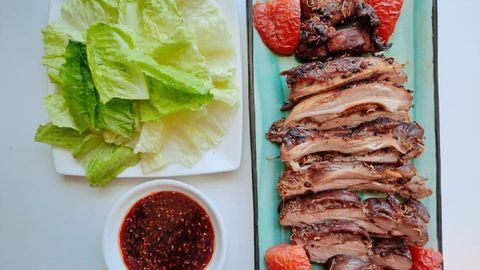 Cách làm thịt cừu nướng ngũ vị bằng lò nướng mềm ngon, thơm lừng gian bếp