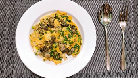 2 cách làm hàu chiên trứng đơn giản, thơm ngon lại bổ dưỡng