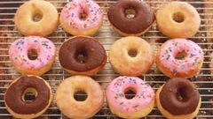  2 cách làm bánh donut nướng không chiên thơm ngọt đơn giản tại nhà 