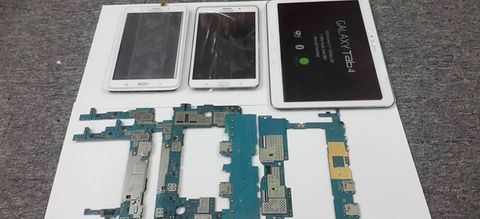 Doi Main Samsung Tab 3 T311