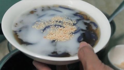 Cách nấu bánh canh ngọt hoa đậu biếc thơm ngon đẹp mắt ăn là ghiền