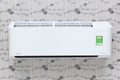  Điều hòa Toshiba 1 HP RAS-H10BKCV/H10BACV 