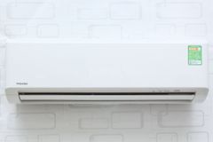  Điều hòa Toshiba 1 HP RAS-H10S3KS-V 