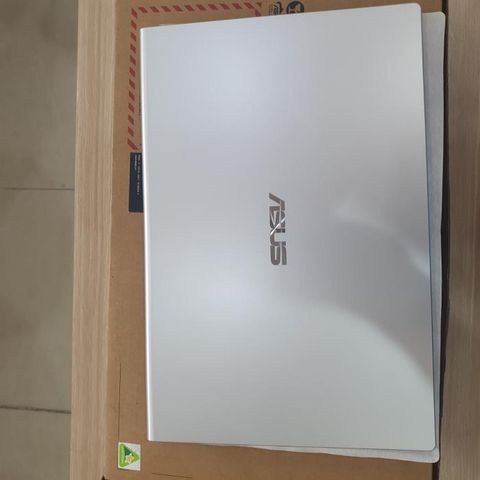 Asus X409JA i5 1035G1/8GB/512GB/14