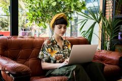  Cách Asus Vivobook Tạo Ra Xu Hướng Laptop Chinh Phục Genz 
