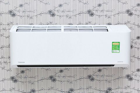 Máy lạnh Toshiba 1.5 HP RAS-H13BKCV/H13BACV