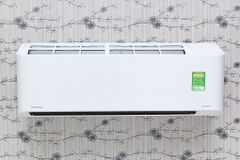  Máy lạnh Toshiba 1.5 HP RAS-H13BKCV/H13BACV 