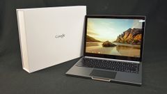  Google Chromebook Pixel 2 