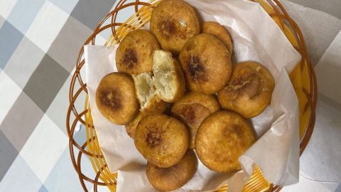 Cách làm bánh bột mì chiên nhân đường ngọt ngon thích miệng