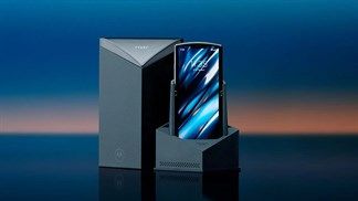Smartphone màn hình gập Motorola Razr 2020 lần đầu lộ ảnh với thiết kế tương tự model tiền nhiệm, nhưng vẫn có vài sự thay đổi