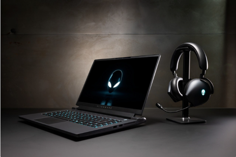 Alienware Ra Mắt Máy Tính Xách Tay Amd Advantage M17 R5 Tối Tân Và Sở Hữu Màn Hình Tần Số Quét 480hz Đầu Tiên Trong Ngành