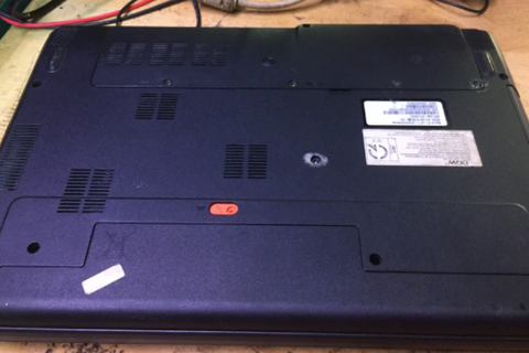 Vỏ mặt D dùng cho laptop Acer E1-431