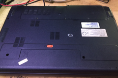 Vỏ mặt D dùng cho laptop Acer E1-431 