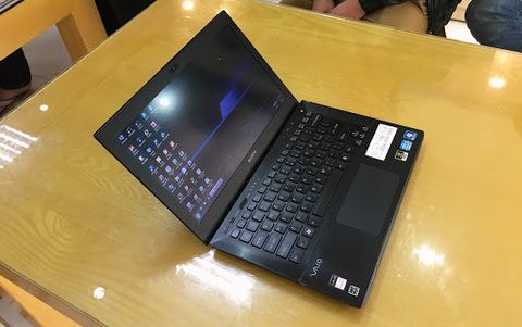 Sony Vaio Vgn Fw518F