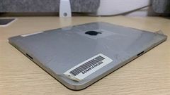  Xuất hiện hình ảnh thực tế của một nguyên mẫu iPad thế hệ đầu tiên với thiết kế ‘Dock kép’ rất lạ mắt 