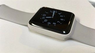 Với sự ra mắt của đồng hồ thông minh Apple Watch Series 6, nhà Táo ngừng sản xuất các mẫu Apple Watch bằng gốm