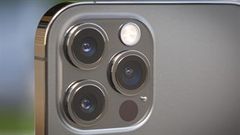  Camera tele hỗ trợ zoom quang 2.5x trên iPhone 12 Pro Max vẫn không sử dụng được trong chế độ chụp đêm 