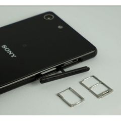  Khay sim Sony M5 