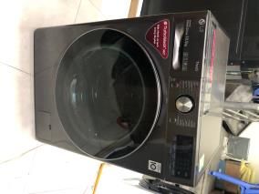 Máy giặt LG Inverter 10.5 kg FV1450S2B