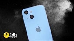  Xuất hiện concept iPhone 13C: Bất ngờ trước cụm camera phẳng giống iPhone 4, tone xanh trẻ trung, iFans có thích không? 