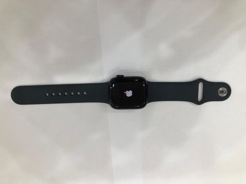 Apple Watch Series 7 GPS, 41mm Midnight Aluminium Case with Midnight Sport Band - Regular (MKMX3VN/A)