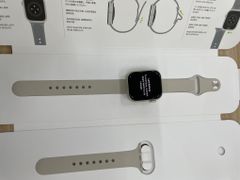  Apple Watch Series 7 GPS, 41mm Starlight Aluminium Case with Starlight Sport Band - Regular (MKMY3VN/A) 