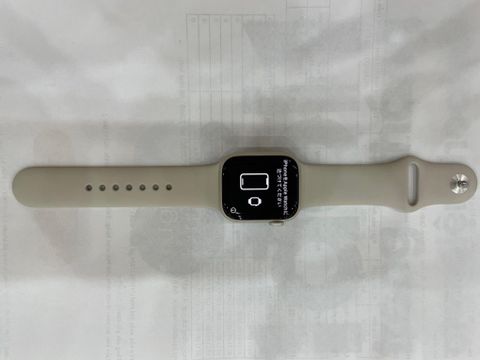 Apple Watch Series 7 GPS, 41mm Starlight Aluminium Case with Starlight Sport Band - Regular (MKMY3VN/A)