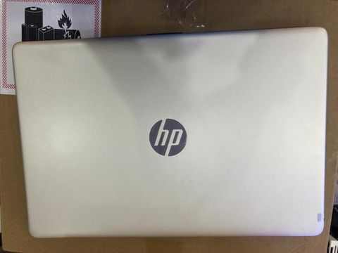 HP 15s du0063TU i5 8265U/4GB/1TB/15.6