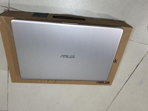 Asus S530FA i5 8265U/8GB+16G/1TB/15.6
