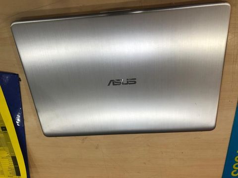 Asus S530FA i5 8265U/8GB+16G/1TB/15.6