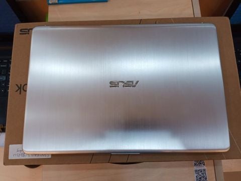 Asus S530FA i5 8265U/8GB+16G/1TB/15.6