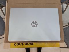  HP 15s du0070TX i5 8265U/8GB/1TB/2GB MX130/15.6
