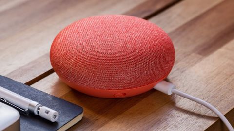 Loa thông minh Google Home Mini tích hợp trợ lý ảo Google Assistant