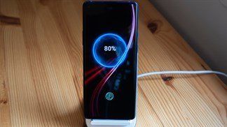 OnePlus 9 Pro sẽ hỗ trợ sạc không dây công suất lên đến 50W, không biết bộ sạc không dây bán lẻ có giá bao nhiêu?
