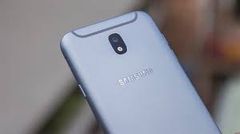  Thay nắp lưng Samsung Galaxy J7 Pro 