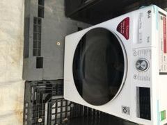  Máy giặt LG Inverter 10.5 kg FV1450S3W 