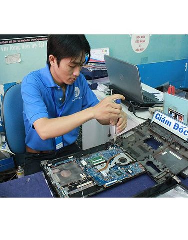 Thay vỏ laptop DELL INSPIRON 15 5579 TPHCM