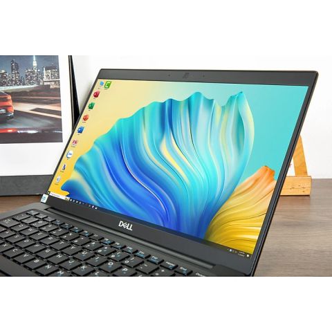 Laptop Dell Latitude 3590