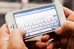 Tại sao iPhone khi nhắn tin máy tự động sửa thành chữ khác?