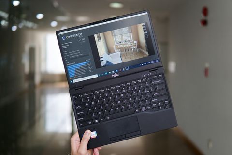 4 laptop siêu nhẹ đang bán tại Việt Nam