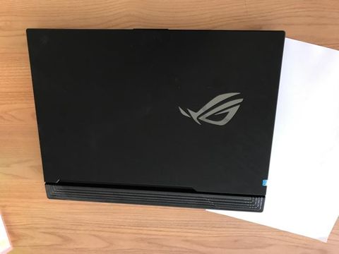 Asus G512 i7 10750H/8GB/512GB/4GB GTX1650Ti/15.6