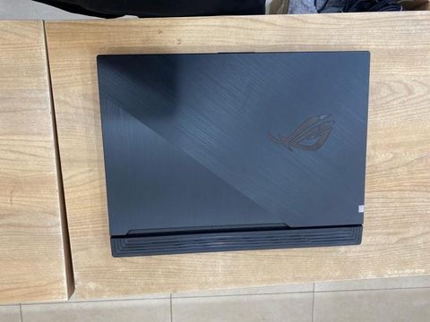 Asus G512 i7 10750H/8GB/512GB/4GB GTX1650Ti/15.6