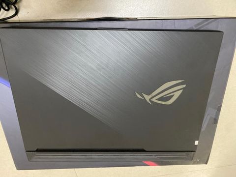 Asus G512 i7 10750H/8GB/512GB/4GB GTX1650Ti/15.6