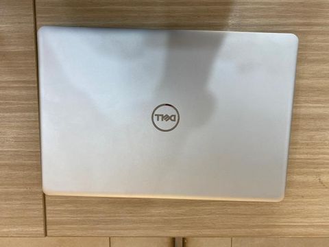 Dell Inspiron 5584 i5 8265U/4GB/1TB/2GB MX130/15.6