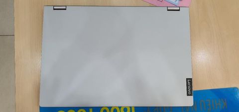 Lenovo ideapad C340 14IWL i5 8265U/8GB/256GB/14