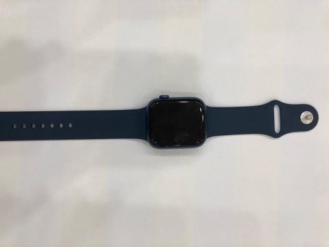 Apple Watch Series 7 GPS, 45mm Blue Aluminium Case with Abyss Blue Sport Band - Regular (MKN83VN/A)