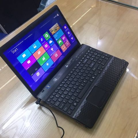 Sony Vaio Vpc Eb27 (P-27523395-I)