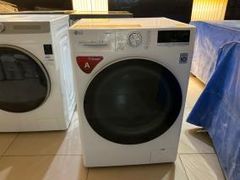  Máy giặt LG Inverter 10.5 kg FV1450S3W 